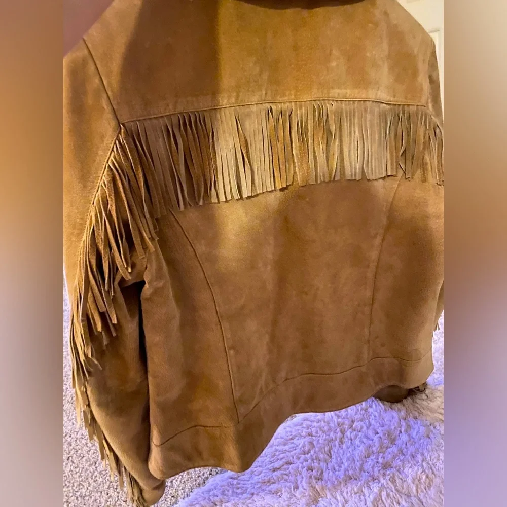 🤠🎶 EUC Women’s 100% Genuine Leather Fringe Jacket💯 - Picture 15 of 16
